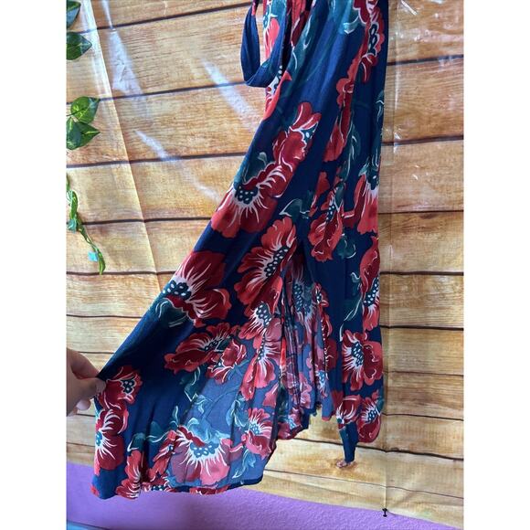 Chelsea28 Floral Wrap Midi Dress With Pockets Size Small - Picture 4 of 7